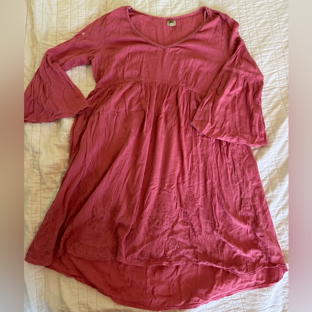 True Craft Women’s Mini Dress Size Medium (small beach stain)